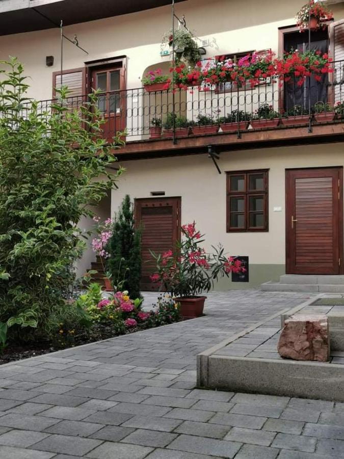 5Churches Apartment Gyor Exterior photo