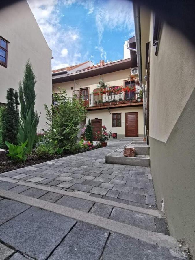 5Churches Apartment Gyor Exterior photo
